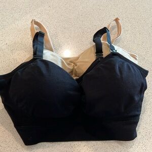 LIKE NEW Kindred Braverly Pumping and Nursing bras